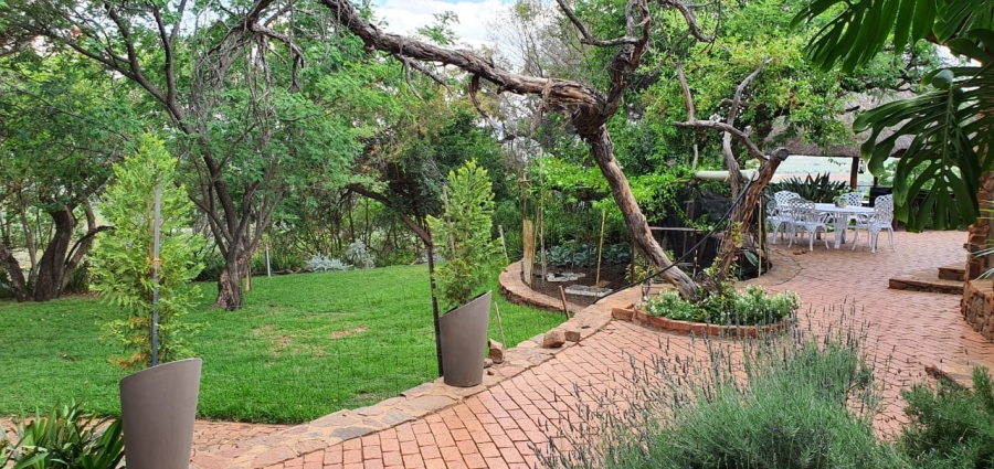 5 Bedroom Property for Sale in Broederstroom North West